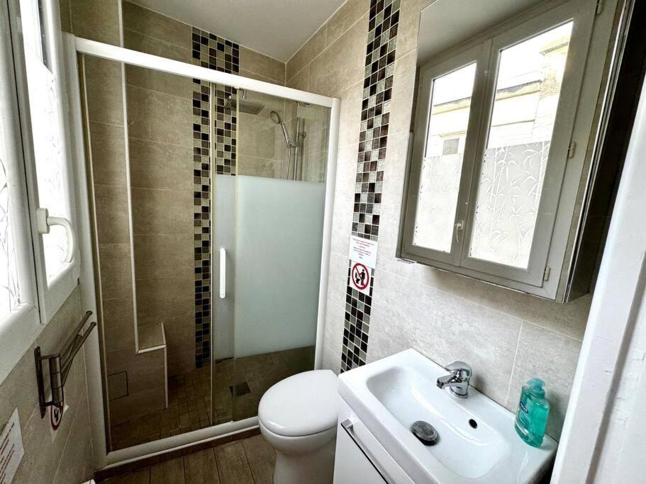 Champs-Elysees - Suite For 2 People Paris Exterior photo